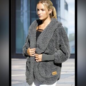 Nordic Beach Dark Gray Sherpa Jacket Wrap